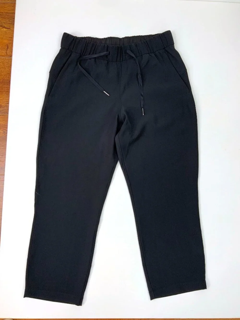 Lululemon On The Fly Black Crop 23